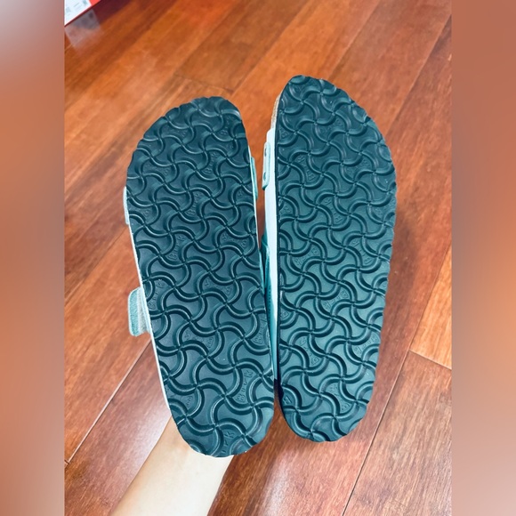 Birkenstock Uji Nubuck shine Leather straps slide sandals in surf green various - Picture 11 of 16